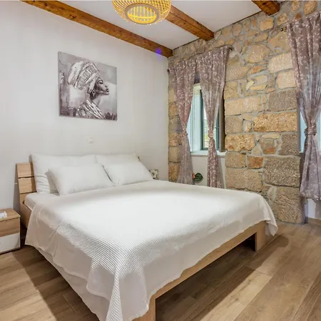 Ferienhaus Lukata By Interhome