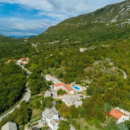 Lukata By Interhome * Drivenik