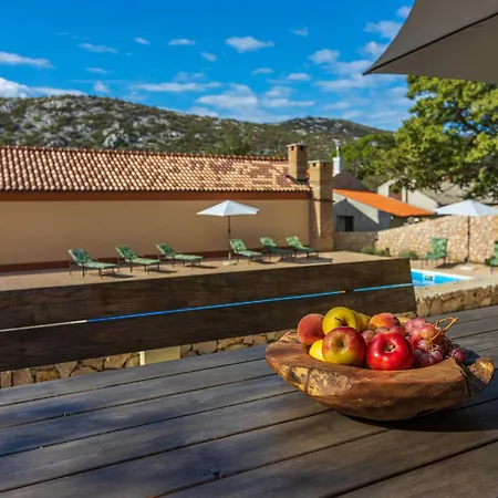 Lukata By Interhome Drivenik