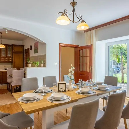 Feriehus Lukata By Interhome *