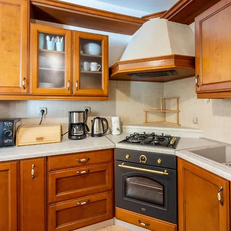 Lukata By Interhome * Drivenik