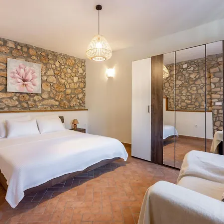 Lukata By Interhome Case de vacanță *