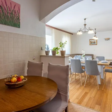 Lukata By Interhome *